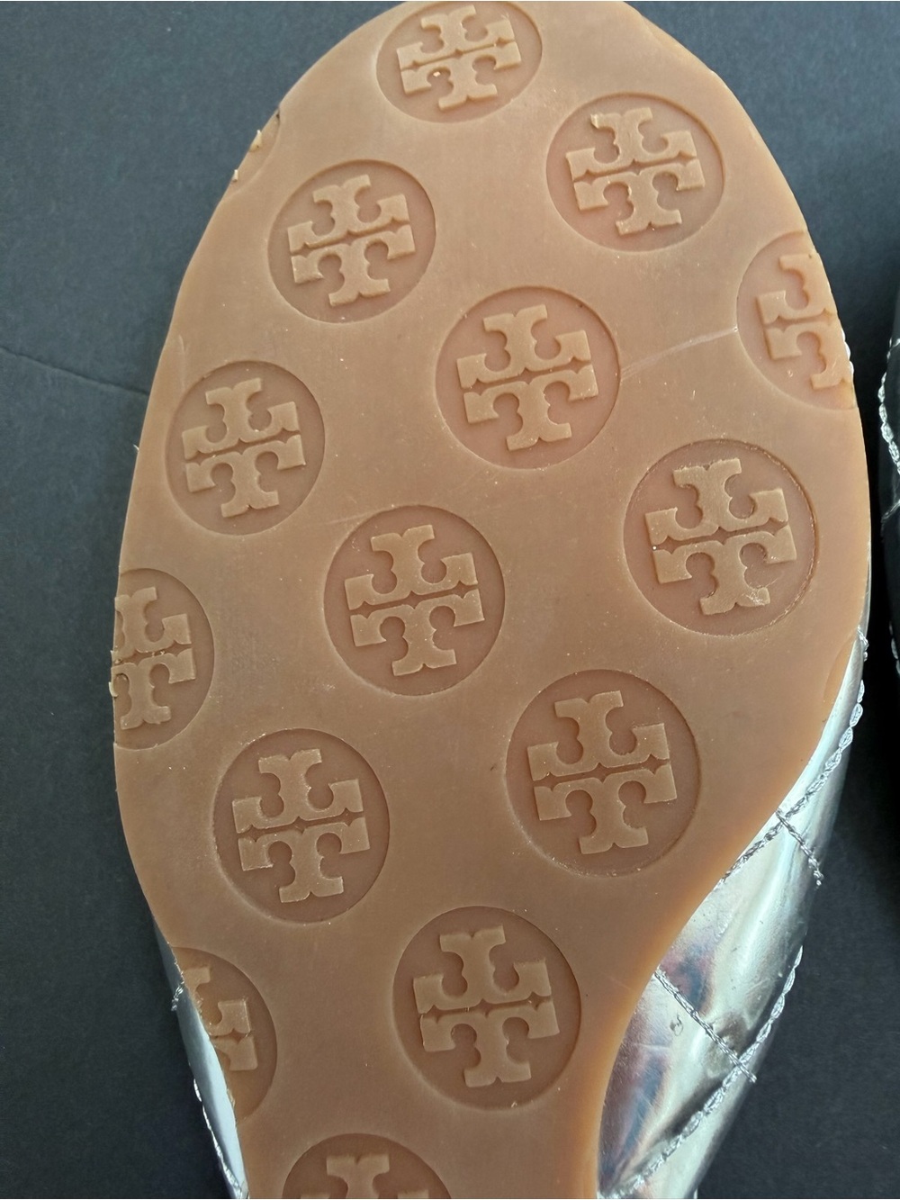 Tory Burch Metallic Silver Quilted Slingback Flats with Logo Size 7 - Picture 8 of 8